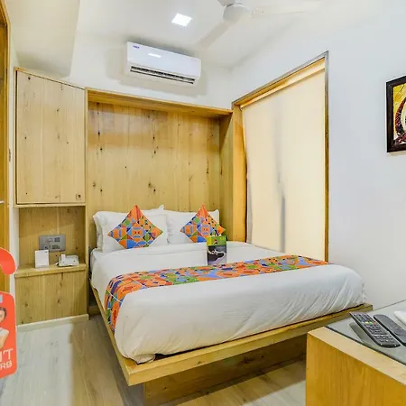 Hotel Fabhotel Midaas Comforts