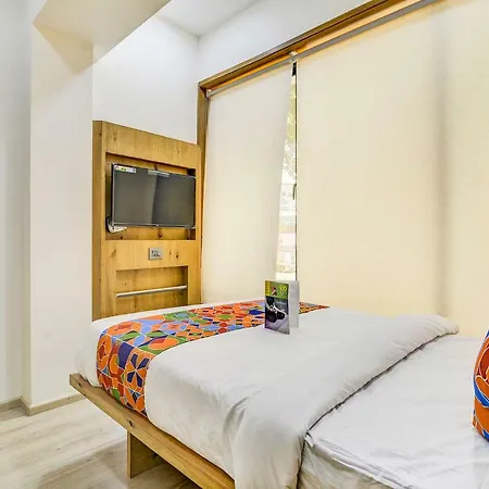 Hotel Fabhotel Midaas Comforts