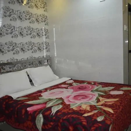 National Hotel 2*