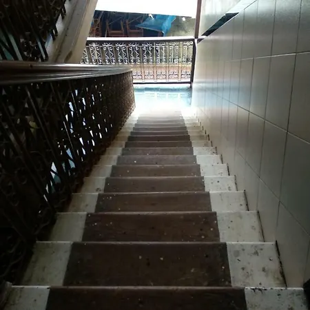 Golden Hospitality Guest house *