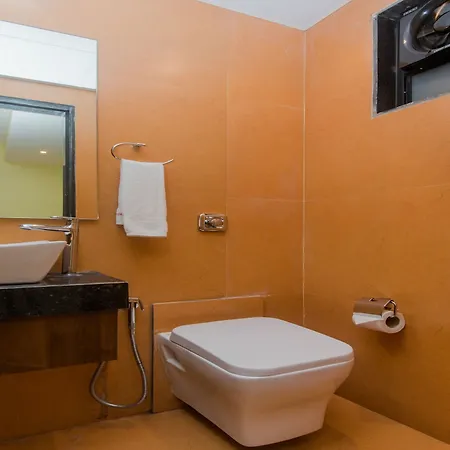 Hotel Oyo 9187 Adlon International Mumbai