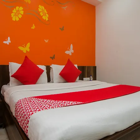Oyo 11561 Imperial Bungalow Bed & Breakfast