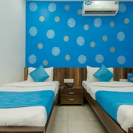 Oyo 11561 Imperial Bungalow 2*