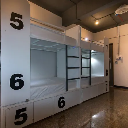 Backpacker Cowies Hostel