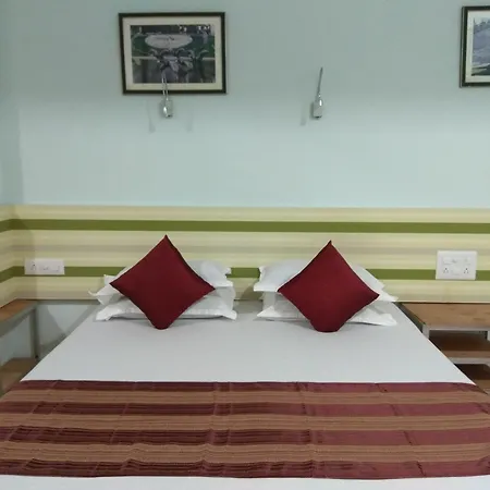 Shubham Parle Hotel Mumbai