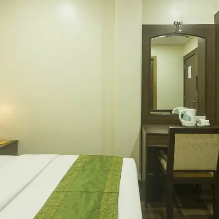 Treebo Trend Rosewood Hotel 3*