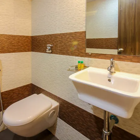 Townhouse Andheri Sakinaka Metro Formerly Hotel