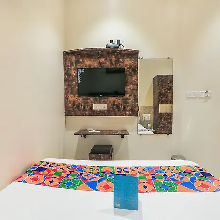 Fabhotel Embassy Grand 3*