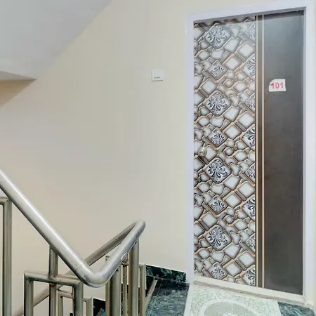 Hotel Oyo 41894 Vaishnavi Residency