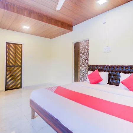 Oyo 41894 Vaishnavi Residency Hotel