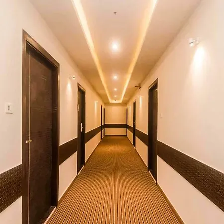 Hotel Bkc Garden - Near Us Embassy Bkc 3*