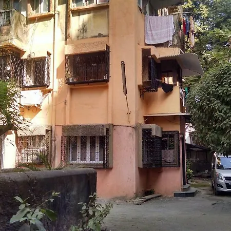 Cozy Furnished One Block From The Ocean Apartment Mumbai