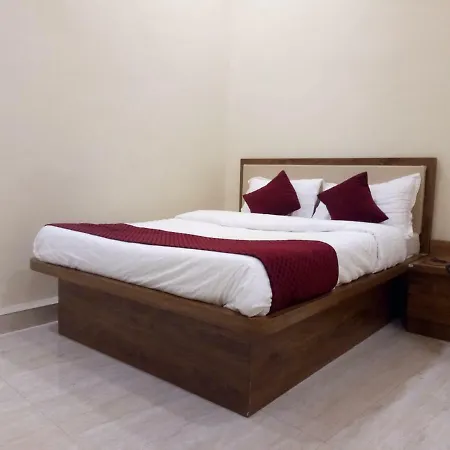 Hotel Golden Lake Mumbai