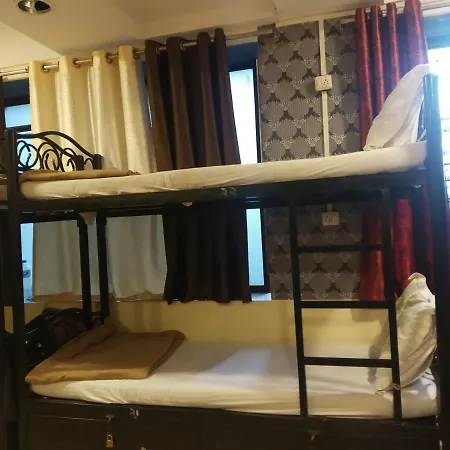 Bandra Only For Indian Male Mumbai