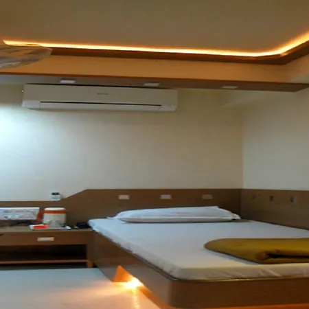 Hotel Maangta 219 @ Goregaon