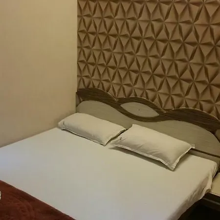 Maangta 219 @ Goregaon Hotel Mumbai