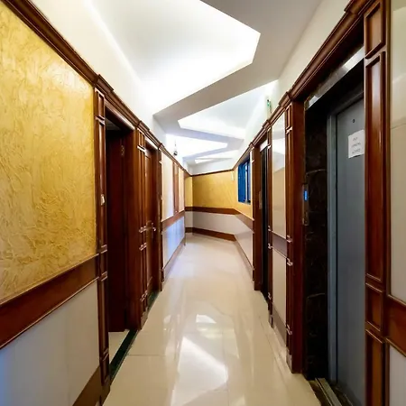 Mina International 3*