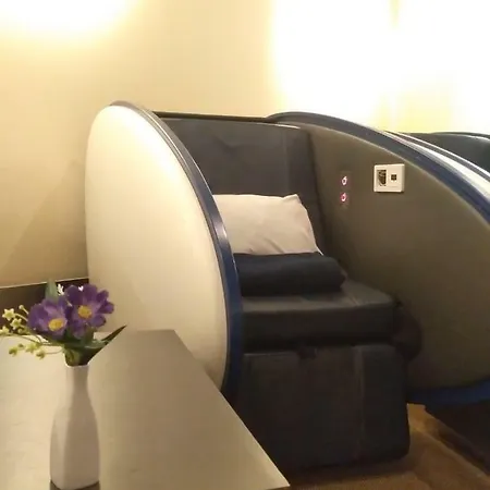 Aviserv Lounge Inn