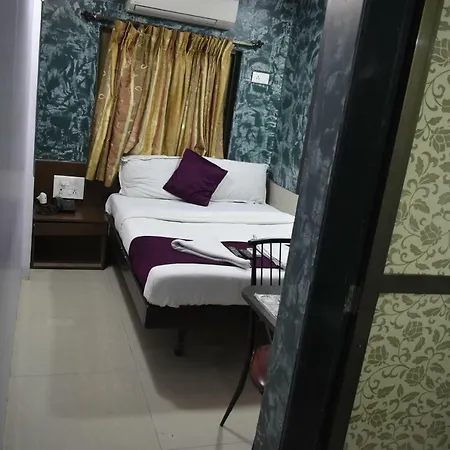 Hotel Arma Court - Near Us Embassy, Bkc
