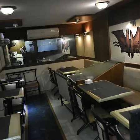 Hotel Arma Court - Near Us Embassy, Bkc Mumbai