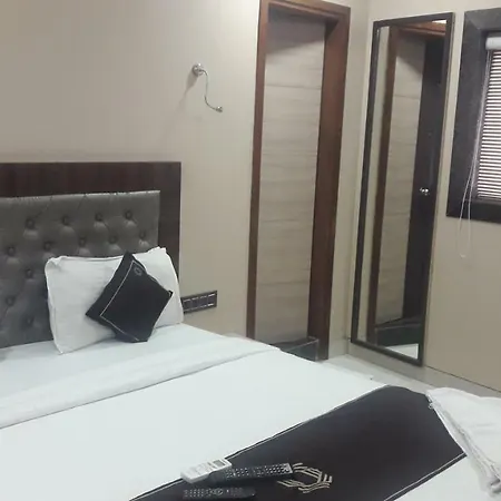 Hotel Shine Hospitality 2*
