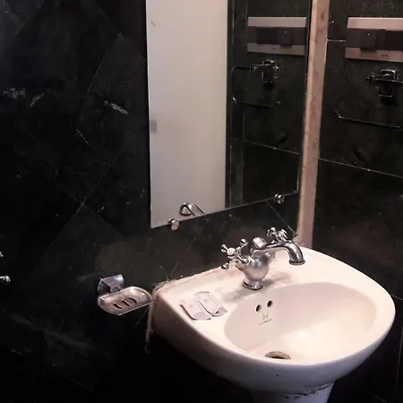 Shine Hospitality Hotel 2*