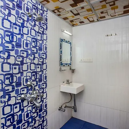 Guest house Oyo 31006 Briteway Mumbai