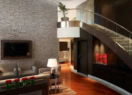 Hyatt Regency International Airport Hotel 5*