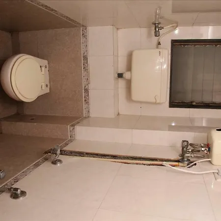 La-bella Guest house *