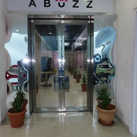Hostel Abuzz Lower Parel *