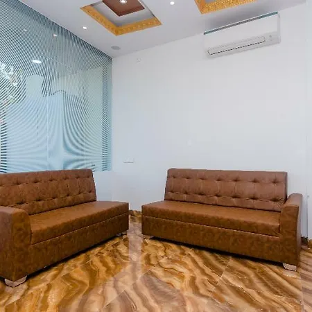 Hotel Fabexpress Embassy - Nr Bkc