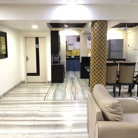 Dev Shelters 6 Hotel 2*