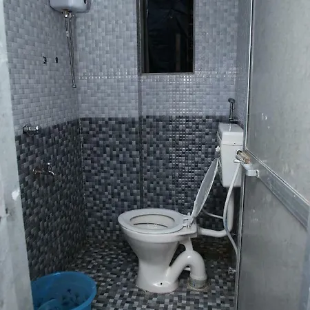 Hostel Royal Palace