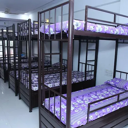Royal Palace Hostel Mumbai