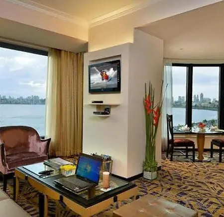 Hotel Marine Plaza Mumbai