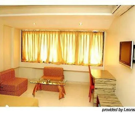 Arma Executive Hotel 2*