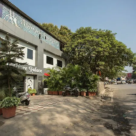 Lodge Adore Palace Mumbai