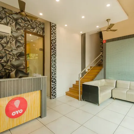 Palace Residency Near Lokmanya Tilak Terminus Hotel