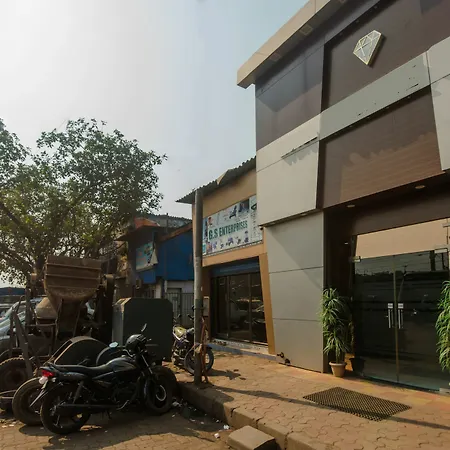 Palace Residency Near Lokmanya Tilak Terminus 2*