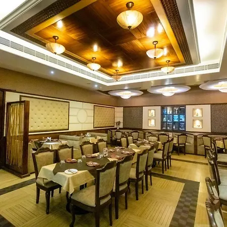 Express Hotel 3*