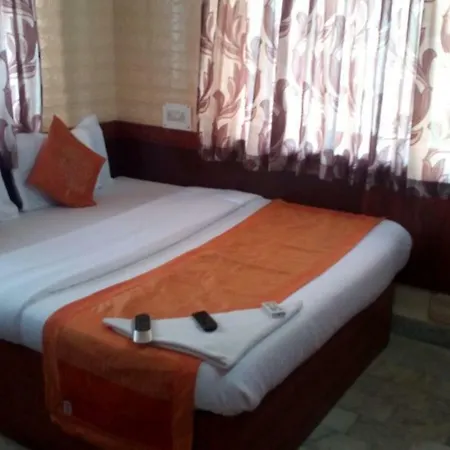 Hotel Maangta 111 @ Andheri East 3*