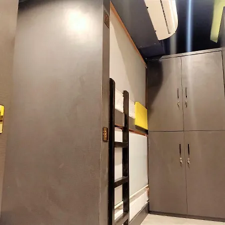 Stayvilla Hostel Mumbai