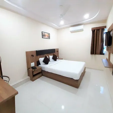 Hotel Hexa Royal Elite