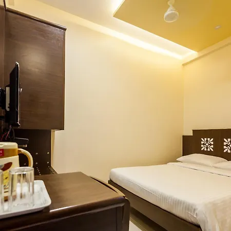 - Dadar Guest house *