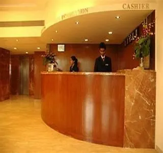 Juhu Plaza 3*