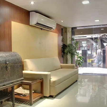 Lucky Bandra 3* Mumbai