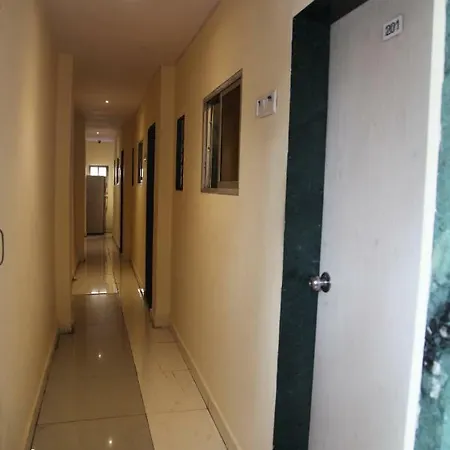 Guest house Omega Residency