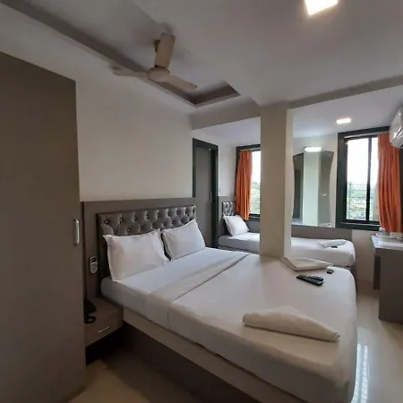 Hotel Royal Comfort 3*