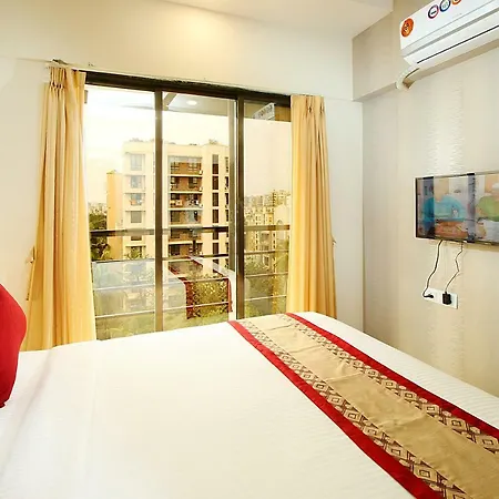 Apartment House Luxury Apartments, Santacruz East