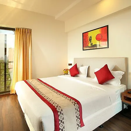 House Luxury Apartments, Santacruz East Apartment